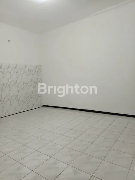 image RUMAH BRONGGALAN (6)