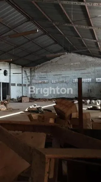 image GUDANG & PABRIK ( ZONA MERAH INDUSTRI ) LEBAR DEPAN : 40 METER, BISA DIAKSES CONTAINER 40 FEET, DEKAT PINTU TOL, TERLETAK DI TEPI JALAN RAYA (3)