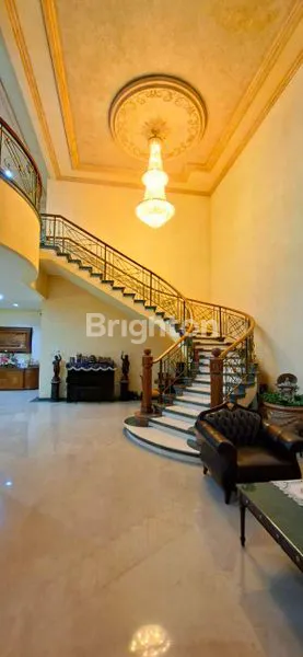 image RUMAH MEWAH DUA LANTAI KEDOYA GARDEN JAKARTA BARAT  (3)