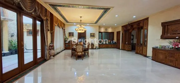 image RUMAH MEWAH DUA LANTAI KEDOYA GARDEN JAKARTA BARAT  (5)