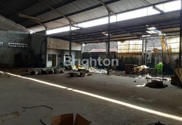image GUDANG & PABRIK ( ZONA MERAH INDUSTRI ) LEBAR DEPAN : 40 METER, BISA DIAKSES CONTAINER 40 FEET, DEKAT PINTU TOL, TERLETAK DI TEPI JALAN RAYA (8)