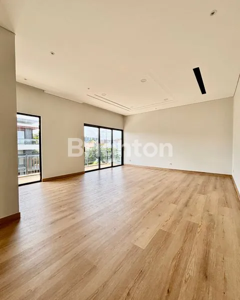 image RUMAH BANGUNAN MANDIRI,BARU GRESS,HOOK DI PREMIUM CLUSTER  SHEFFIELD,GREENWICH PARK BSD CITY!! (6)