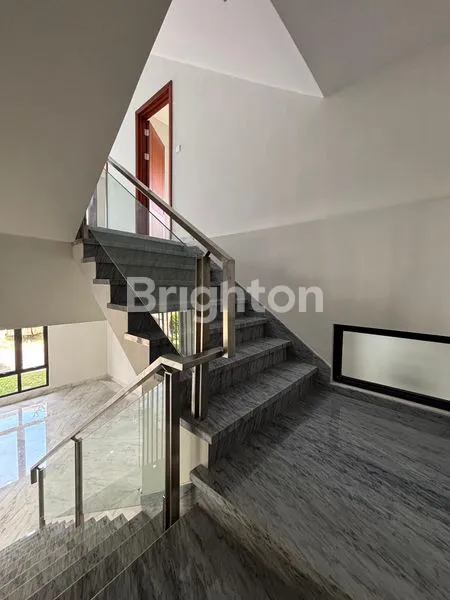 image RUMAH BANGUNAN MANDIRI,BARU GRESS,HOOK DI PREMIUM CLUSTER  SHEFFIELD,GREENWICH PARK BSD CITY!! (5)