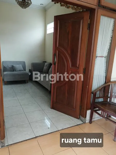 image RUMAH KLASIK DI PINANG INDAH TANGERANG KOTA (3)