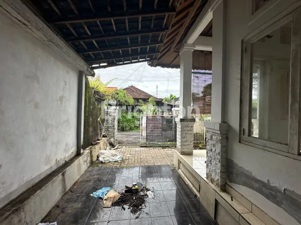 image RUMAH STRATEGIS DI KETEWEL, 3 KT, LT 150M² (6)