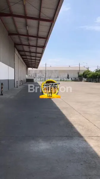 image GUDANG BERSIH ZONA INDUSTRI INCLUDE KANTOR-MESS-PARKIRAN LUAS AKSES KONTAINER 40FT AREA TAMBAKSAWAH - WARU - SIDOARJO (2)