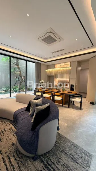 image RUMAH DI GRAHA FAMILI MODERN MEWAH (5)