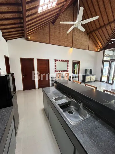 image VILLA SEMI FURNISHED 2 THN LEASE PREMIUM LOKASI SEMINYAK (7)