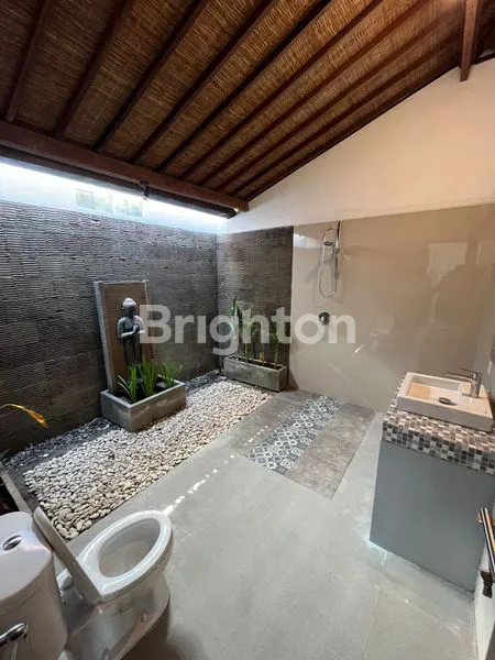 image VILLA SEMI FURNISHED 2 THN LEASE PREMIUM LOKASI SEMINYAK (3)