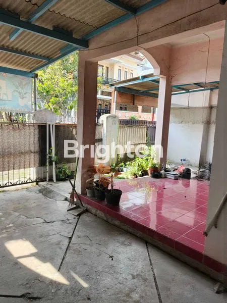 image RUMAH KOST STRATEGIS HANYA 500 METER KE POLINEMA DAN KAMPUS UB MALANG POTENSIAL UNTUK PASSIVE INCOME BAGI INVESTOR RUMAH KOST AREA BUNGA-BUNGA SOEKARNO HATTA MALANG (2)