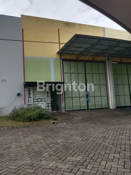 image GUDANG SAFE LOCK SUDAH ADA FASILITAS MEZANIN (2)