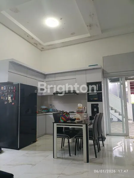 image RUMAH STRATEGIS DENGAN ROOFTOP, COCOK UNTUK BISNIS CAFE (5)