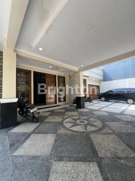 image RUMAH MEWAH SIAP HUNI DI MENTENG, LT 711M² (2)