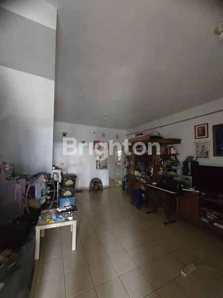 image RUMAH 2 LT SIAP HUNI DI DALAM CLUSTER MEDITERANEAN PALEM SEMI KARAWACI TANGERANG (2)