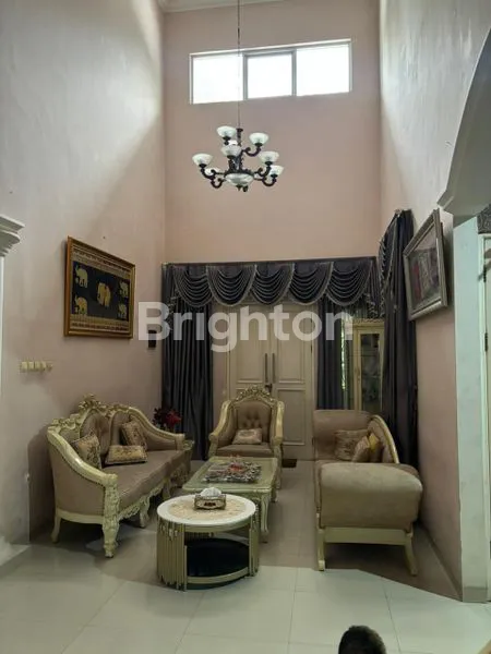 image RUMAH MODERN 2 LANTAI LT / LB 300 TERAWAT DI KRAMAT JATI, JAKARTA TIMUR (2)