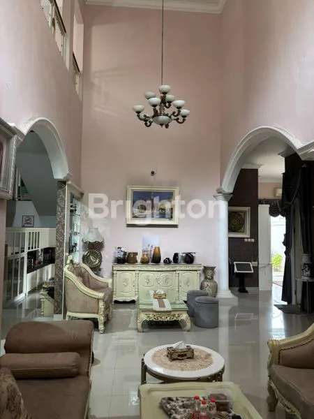 image RUMAH MODERN 2 LANTAI LT / LB 300 TERAWAT DI KRAMAT JATI, JAKARTA TIMUR (3)