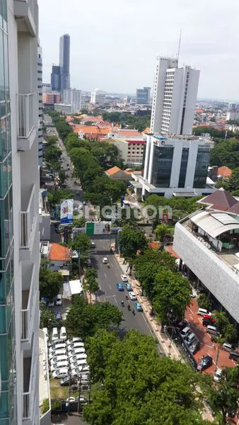 image APARTEMEN TRILLIUM TENGAH KOTA SURABAYA, TIPE 2BR FULL FURNISHED LENGKAP LANTAI 18 CITY VIEW (4)