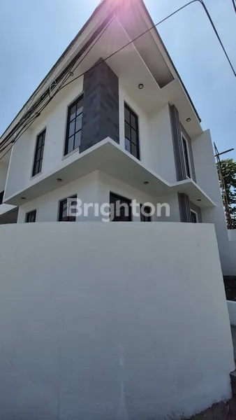 image ARAYA MINIMALIS DI BOULEVARD JALAN KEMBAR UTAMA ROW 24M  (2)