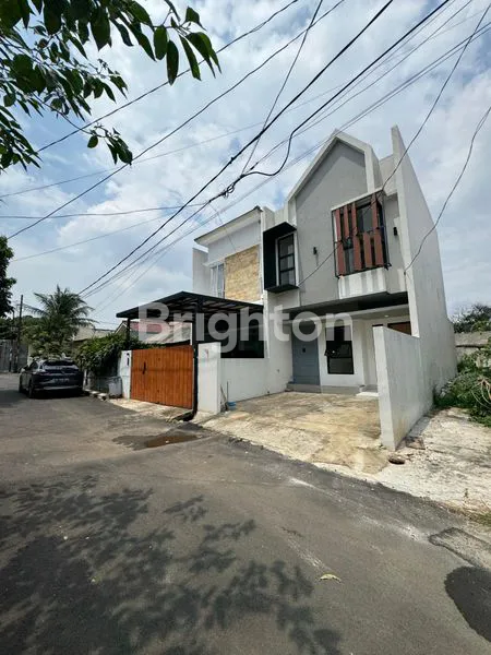 image RUMAH CANTIK SIAP HUNI DI KODAU BEKASI JAWA BARAT.\N (1)