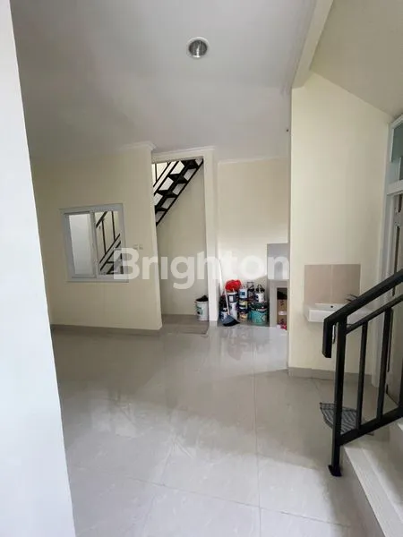 image RUMAH BARU HOOK SEKTOR 7 GADING SERPONG (7)