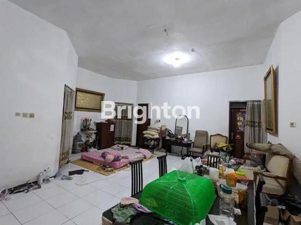 image RUMAH LUAS STRATEGIS DEKAT KAMPUS UNMER-MAL CITY POINT AREA BUKIT DIENG PERMAI MALANG (3)