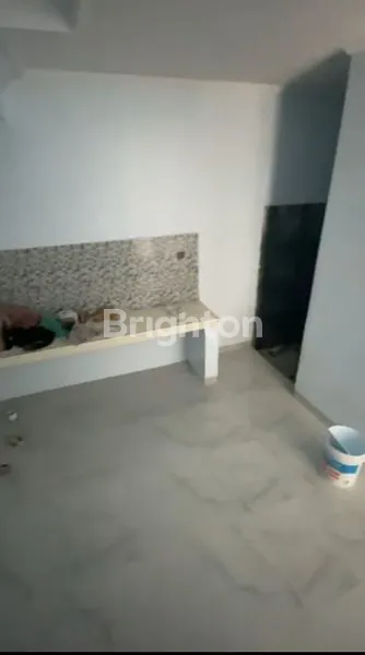 image RUMAH 2 LANTAI DI TAMAN PANCING , PEMOGAN\NPROSES FINISHING (5)