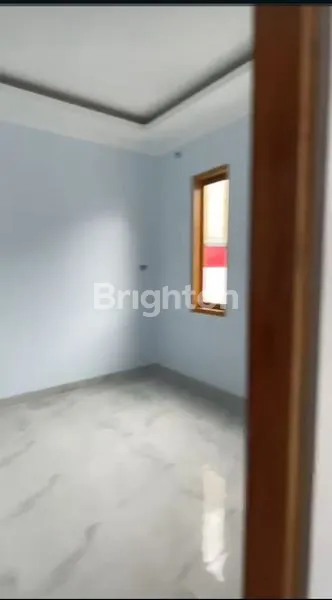 image RUMAH 2 LANTAI DI TAMAN PANCING , PEMOGAN\NPROSES FINISHING (2)