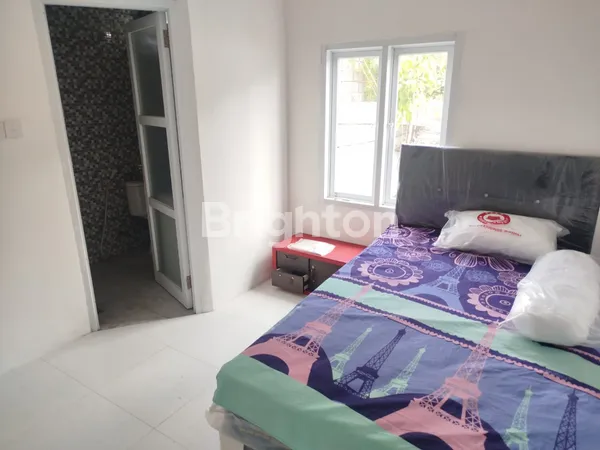 image RUMAH MINIMALIS 3 LANTAI DI SOPUTAN – STRATEGIS, ADA 3 KAMAR & FULL AC! (1)