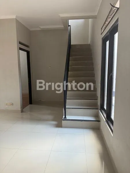 image RUMAH 2 LANTAI SHM DI TAMANSARI HILL SEMARANG (4)