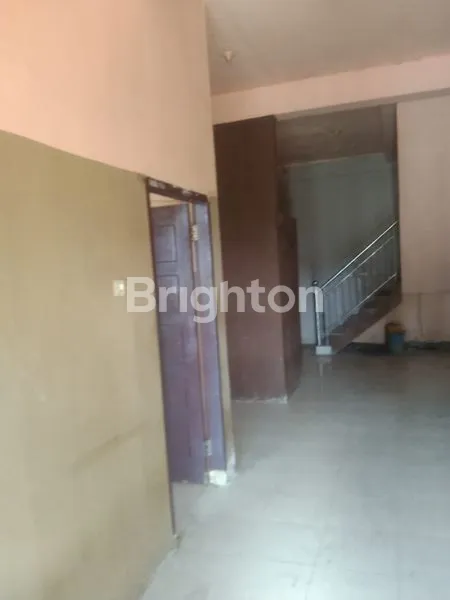 image HUNIAN / RUMAH STRATEGIS 2 LANTAI JL. MELAYU, SIDOMULYO TIMUR, KEC.MARPOYAN KOTA PEKANBARU (DEKAT KE PASAR ARENKA & MALL SKA) (8)