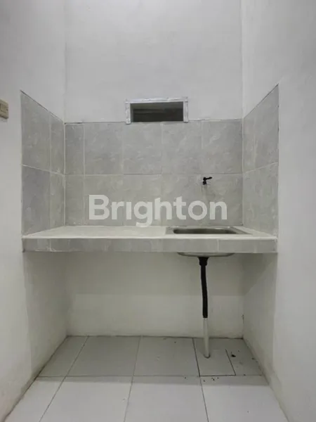 image RUMAH KOS DI DOMAS, MENGANTI, GRESIK (3)