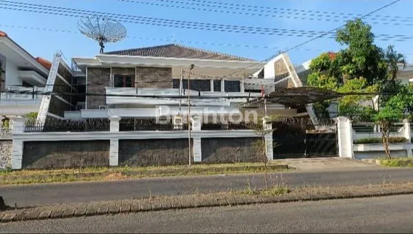 image RUMAH LUAS SIAP HUNI 2 LANTAI, NOL JALAN, RAYA SATELIT UTARA, TANJUNGSARI, SUKOMANUNGGAL, SURABAYA BARAT, JAWA TIMUR (1)