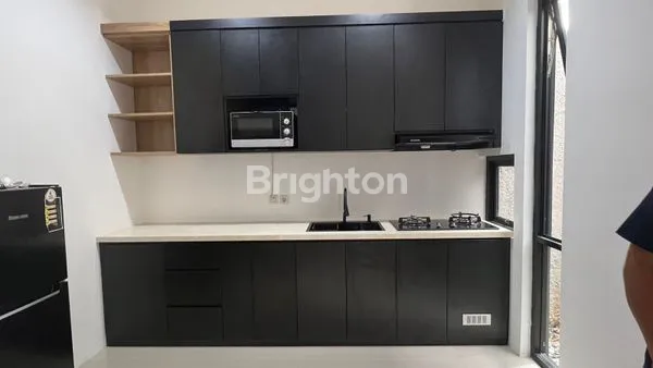 image RUMAH 3 LANTAI SIAP HUNI PAMULANG, LT 75M² LB 122M², BONUS FURNISH LENGKAP & ELEKTRONIK (8)