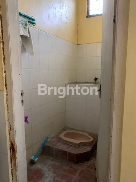 image RUMAH LUAS 147M² DI NGRINGO PALUR, 4 KT & SHM (7)