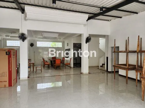 image DIJUAL CEPAT! RUMAH + TOKO STRATEGIS DI LOKASI PREMIUM KUTA ! (4)