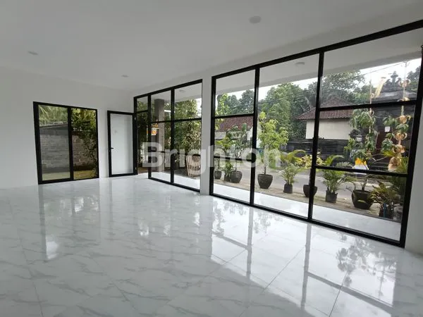 image TOKO SIAP PAKAI - LB. 60 M2 KAWASAN VILLA DAN TIDAK JAUH DARI ICON BALI - PURA TANAH LOT (2)