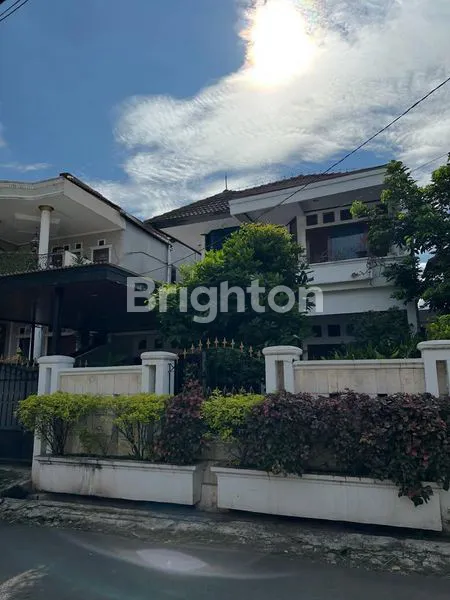 image RUMAH MEWAH 2 LANTAI LT 260M² DI CIBUBUR SIAP HUNI (1)