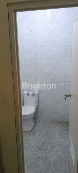 image SEWA RUKO 3 LANTAI BARU DI GRENVILLE, LUAS 324M² (6)