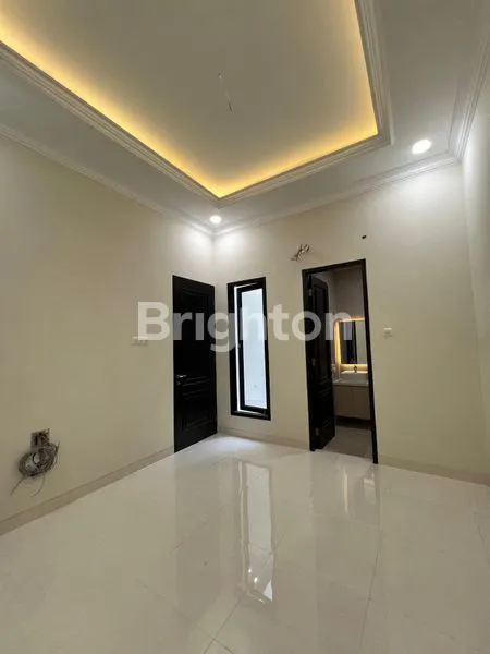 image HUNIAN MODERN 2 LANTAI DI JL SUNAN DEMAK (5)