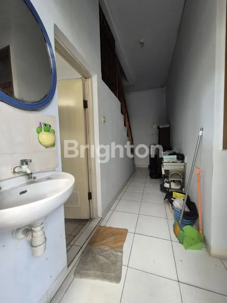 image HUNIAN BISNIS 3 LANTAI, LT 233M² DI JAKARTA BARAT 7.800.000.000  (5)