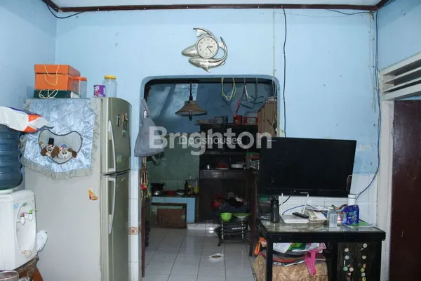 image RUMAH TUA LOKASI STRATEGIS MENTENG DALAM (6)