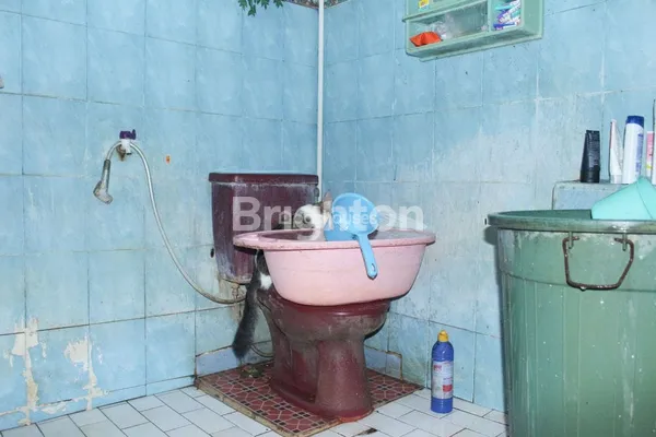 image RUMAH TUA LOKASI STRATEGIS MENTENG DALAM (8)