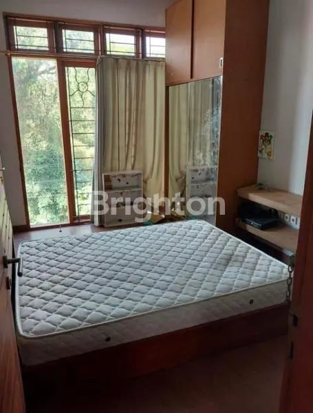 image RUMAH 2 LANTAI 4KT FULLY FURNISHED DI DENPASAR TIMUR (8)