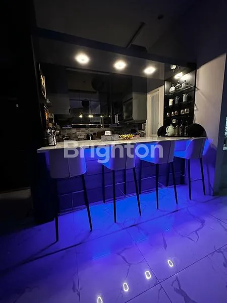 image ELEGANT FAMILY RESIDENCE @ CIGANJUR – JAGAKARSA || LINGKUNGAN HIJAU • ARSITEKTUR BERKELAS • FULL FURNISHED • AKSES STRATEGIS (3)