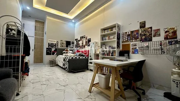 image ELEGANT FAMILY RESIDENCE @ CIGANJUR – JAGAKARSA || LINGKUNGAN HIJAU • ARSITEKTUR BERKELAS • FULL FURNISHED • AKSES STRATEGIS (6)