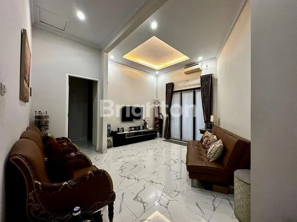 image ELEGANT FAMILY RESIDENCE @ CIGANJUR – JAGAKARSA || LINGKUNGAN HIJAU • ARSITEKTUR BERKELAS • FULL FURNISHED • AKSES STRATEGIS (7)