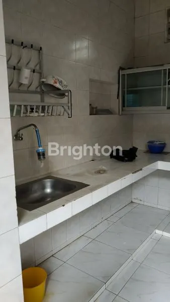 image RUMAH KOMERSIAL LEBAR 20, RAYA YOS SUDARSO, COCOK UNTUK USAHA EKSPEDISI, RESTORAN, ATAU LAINNYA, BANYUWANGI (5)