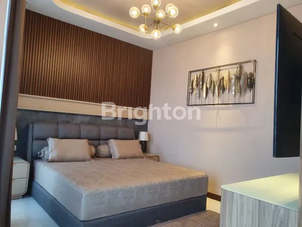 image DIJUAL RUMAH FULL FURNISH, PRIVAT SWIMMING POOL SIAP HUNI   CITRALAND UTAMA (7)