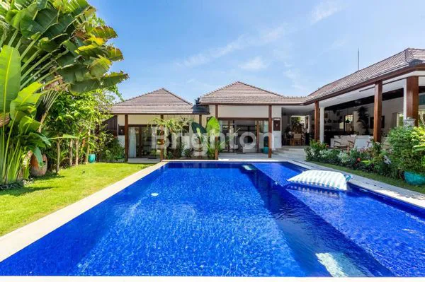 image LUXURY VILLA IN UMALAS FOR YEARLY RENTAL/LEASEHOLD  (1)