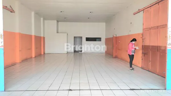image BANGUNAN USAHA STRATEGIS, 450 M2, DEKAT RAMAYANA, BORMA, LOTTE, PASAR PADALARANG, MAINROAD, SIAP USAHA (EX BENGKEL MOTOR DAN EKSPEDISI) (2)